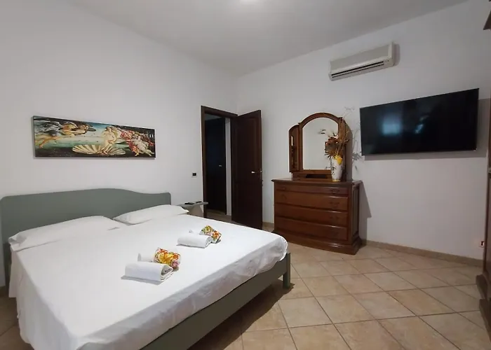 Casa Del Sole Bed and Breakfast 3*