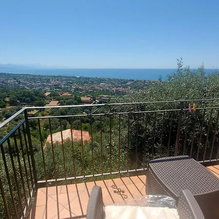 Casa Del Sole Bed & Breakfast 3*