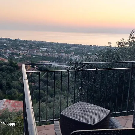 ベッド・アンド・ブレックファスト Casa Del Sole