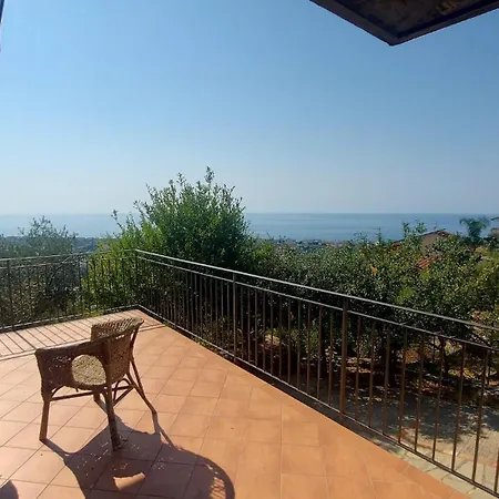 ベッド・アンド・ブレックファスト Casa Del Sole Capo dʼOrlando